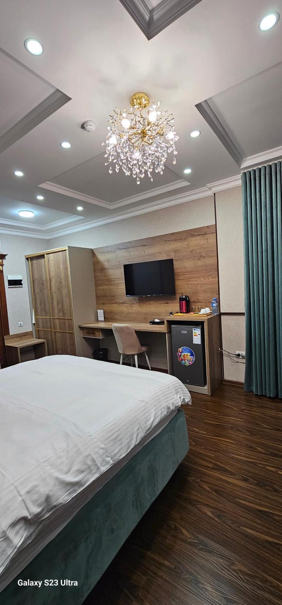 Hotel Sharq Dusjanbe Eksteriør billede